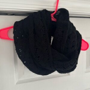 Maurice’s infinity scarf